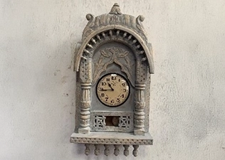 Jharokha Clock with Pendulum